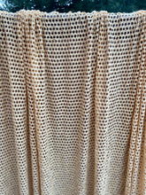 Load image into Gallery viewer, Banana Netting 2y Cut