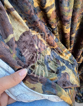 Load image into Gallery viewer, Camouflage Crushed Velvet