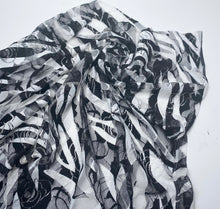 Load image into Gallery viewer, Zebra Rose Stretch Lace